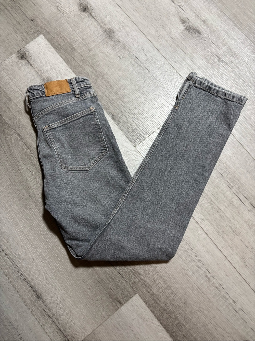 Zara Gray Straight Leg Jeans Sz 2